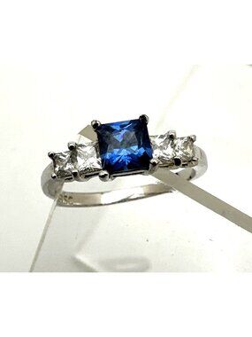 Blue Gemstone CZ Ring Size 6 Princess Cut Rhodium Plated RS Covenants Timeless